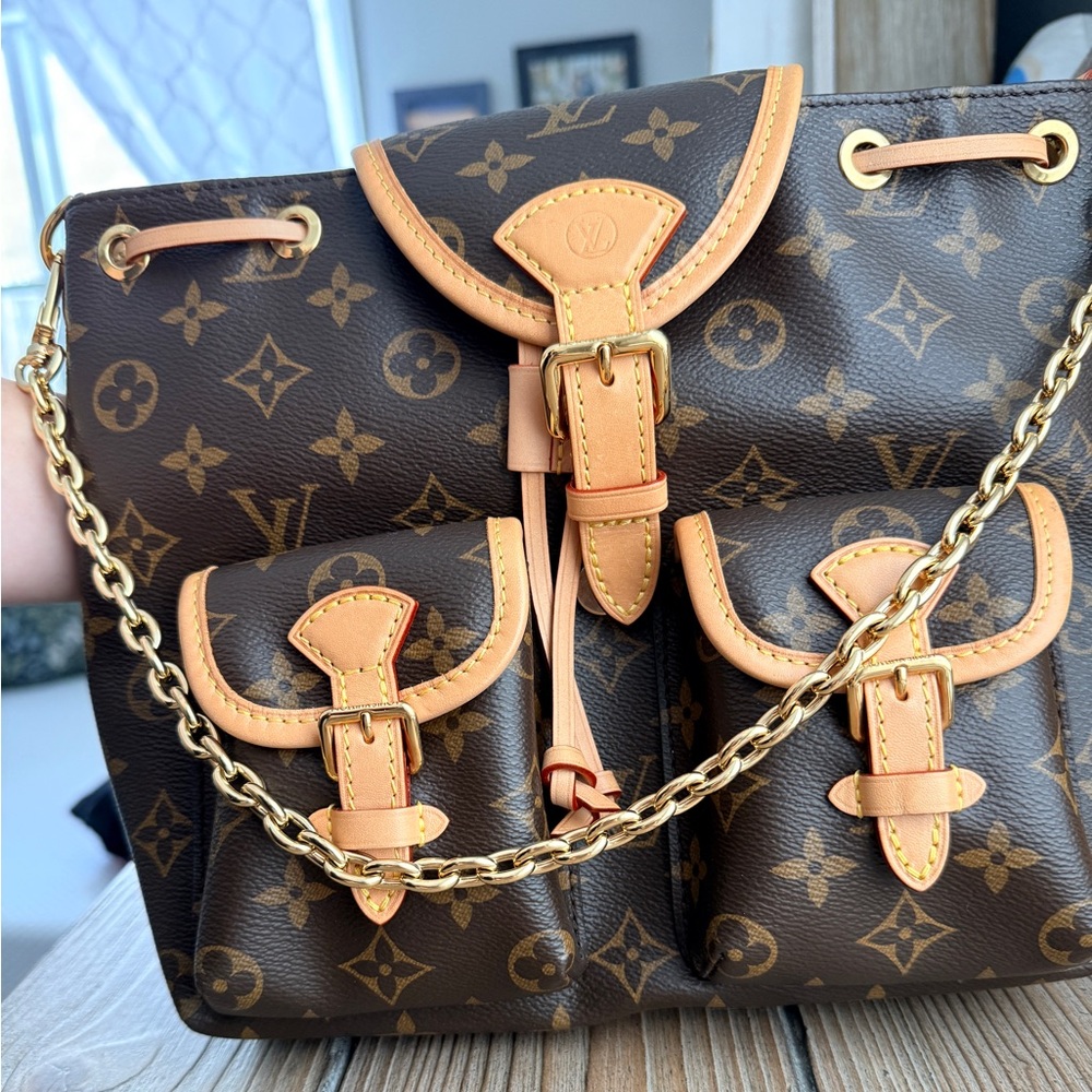 Louis Vuitton Excursion Brown Monogram Women's Bag with chain
